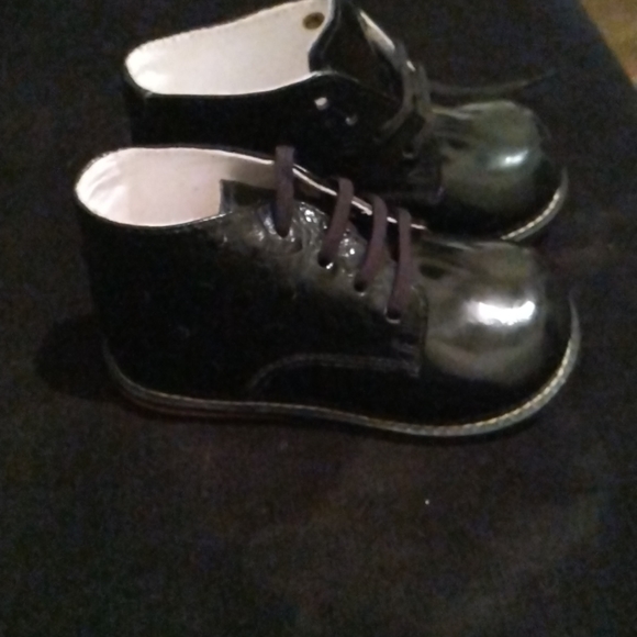 Shoes - Picture 3 of 3